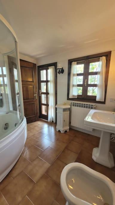 Presolana Suite In Love Casa Vacanza Кастьоне-делла-Презолана Экстерьер фото